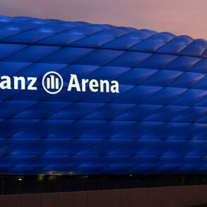 allianz arena blue